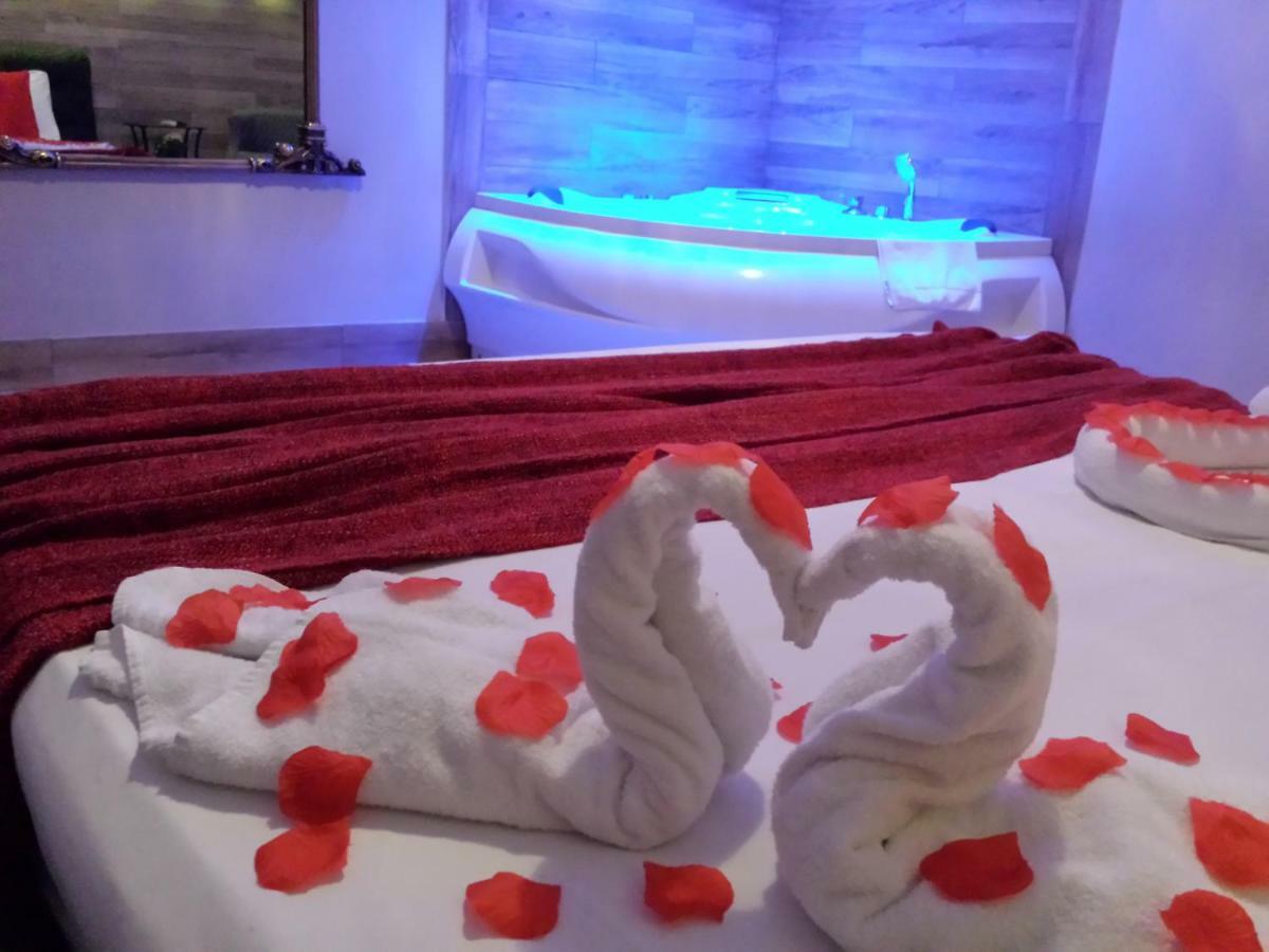 Thaire Resort カステル・ヴォルトゥルノ エクステリア 写真