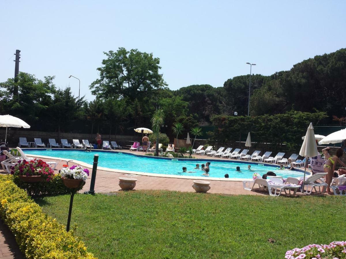 Thaire Resort カステル・ヴォルトゥルノ エクステリア 写真